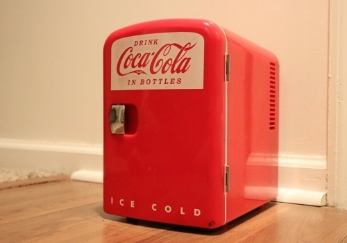 Vinci mini frigo Coca-Cola Vintage - Omaggi da Internet